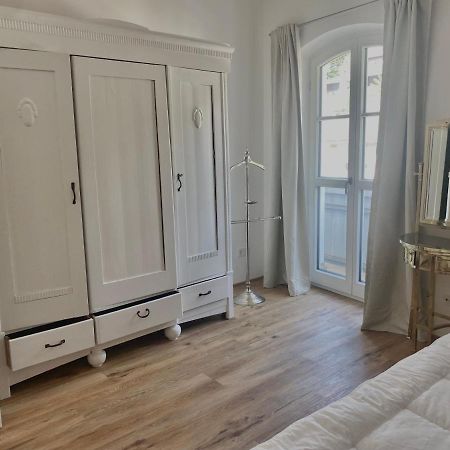 Sonniges Dg Apartment Nahe Bahnhof In Гмунд ам Тегернзее Екстериор снимка