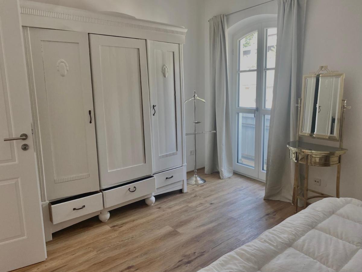 Sonniges Dg Apartment Nahe Bahnhof In Гмунд ам Тегернзее Екстериор снимка
