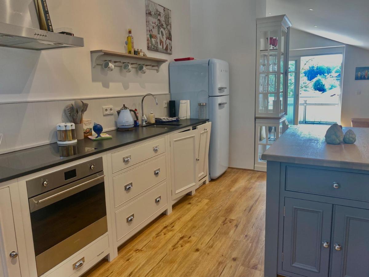 Sonniges Dg Apartment Nahe Bahnhof In Гмунд ам Тегернзее Екстериор снимка